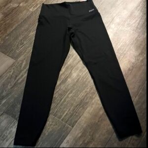 PINK M Ultimate High Waisted Leggings